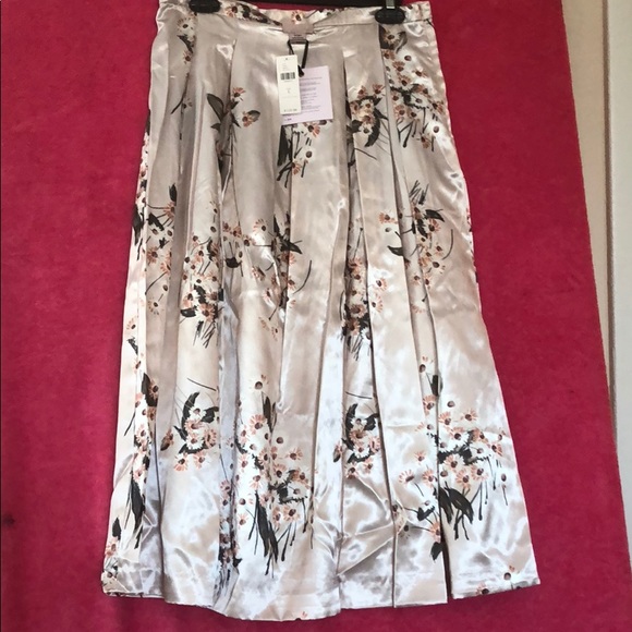💕 ACCEPTING OFFERS 💕 NWT Della Bee A Line Skirt - Picture 5 of 6